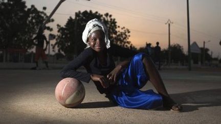 Les filles rejouent au basket à Gao, au Mali. (AFP)