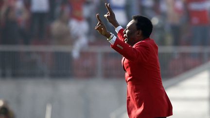 La légende du football Pelé, lors d'un match à Santiago (Chili), le 15 mai 2011. (ANDRES PINA / PHOTOSPORT / AFP)