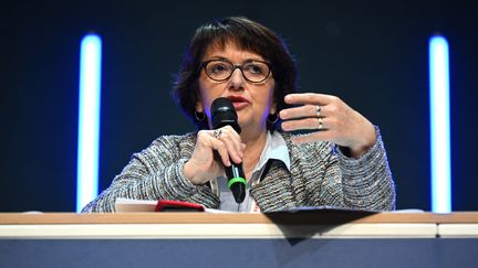 Christiane Lambert, président de la Fnsea, durant le congrès annuel de la Fnsea à Besançon, le 30 mars 2022. (SEBASTIEN BOZON / AFP)