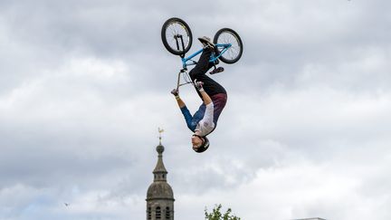 L'Américaine Hannah Roberts lors des qualifications du BMX Freestyle Park, à Glasgow, le 6 août 2023. (JANE BARLOW / MAXPPP)