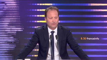 Sylvain Maillard, président du groupe Renaissance à l'Assemblée nationale, était l'invité du "8h30 franceinfo", jeudi 27 juillet 2023. (FRANCEINFO / RADIO FRANCE)