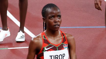 La Kényane&nbsp;Agnes Jebet Tirop à l'arrivée du 5 000 m des Jeux Olympiques de Tokyo, le 30 juillet 2021. (FAZRY ISMAIL / MAXPPP)