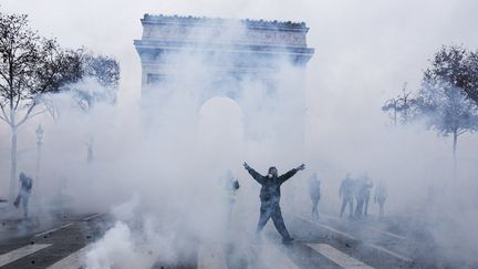 L'Arc de Triomphe, théâtre et victime de violentes émeutes le 1er décembre 2018
 (Yann Castanié / Hans Lucas / AFP)