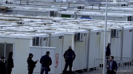 Camp de réfugiés sur l'île de Lesbos (Grèce) (FRANCEINFO)