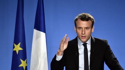 Emmanuel Macron, président du mouvement En Marche !, lors de l'annonce de sa candidature, à Bobigny, le 16 novembre 2016. (PHILIPPE LOPEZ / AFP)