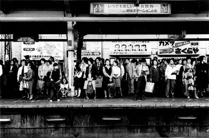 Daido Moriyama, Untitled, de la série « Platform », 1977, Tirage gélatino-argentique (DAIDO MORIYAMA PHOTO FOUNDATION. COURTESY OF AKIO NAGASAWA GALLERY)