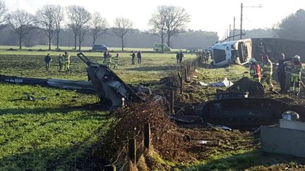 Un train a déraillé à Dalfsen (Pays-Bas), faisant un mort et plusieurs blessés,&nbsp;le&nbsp;23 février 2016.&nbsp; (GINOPRESS / ANP)