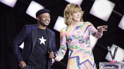 MC Solaar et Daphné Burki lors des 33es Victoires de la musique, à Boulogne-Billancourt, le 9 février 2018. (THOMAS SAMSON / AFP)