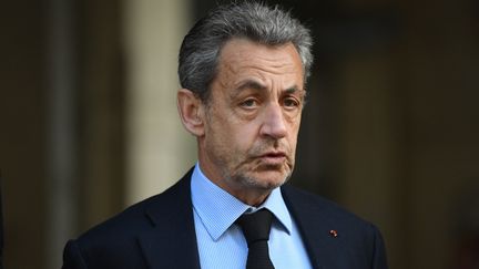 Nicolas Sarkozy lors&nbsp;du premier tour de l'élection présidentielle, le 10 avril 2022, à Paris. (JULIEN DE ROSA / AFP)