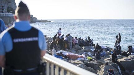  (Les gendarmes français ont repoussé des centaines de migrants à la frontière italienne le week-end dernier © MaxPPP)