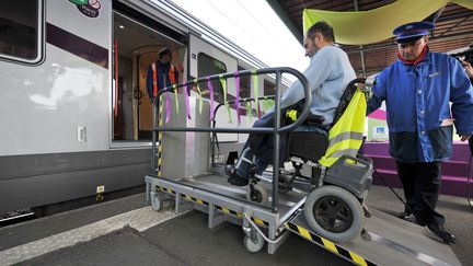 Handicap : les obstacles du quotidien en fauteuil roulant