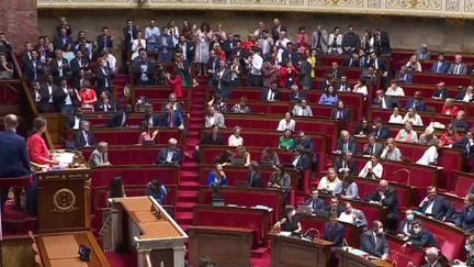 Pass sanitaire pour les mineurs : premier échec pour le gouvernement à l’Assemblée nationale