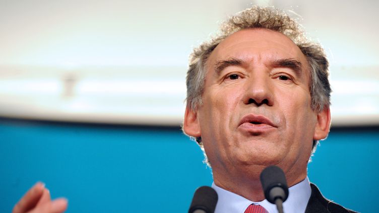 Bayrou Présente Sa "France Solidaire"