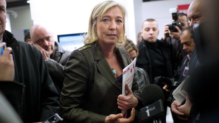 La pr&eacute;sidente du Front national, Marine Le Pen, le 2 f&eacute;vrier 2012 au Salon des entrepreneurs, &agrave; Paris. (MARTIN BUREAU / AFP)