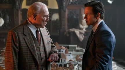 Christopher Plummer et Mark Wahlberg dans "Tout l'argent du monde" de Ridley Scott
 (TOBIS Film GmbH)