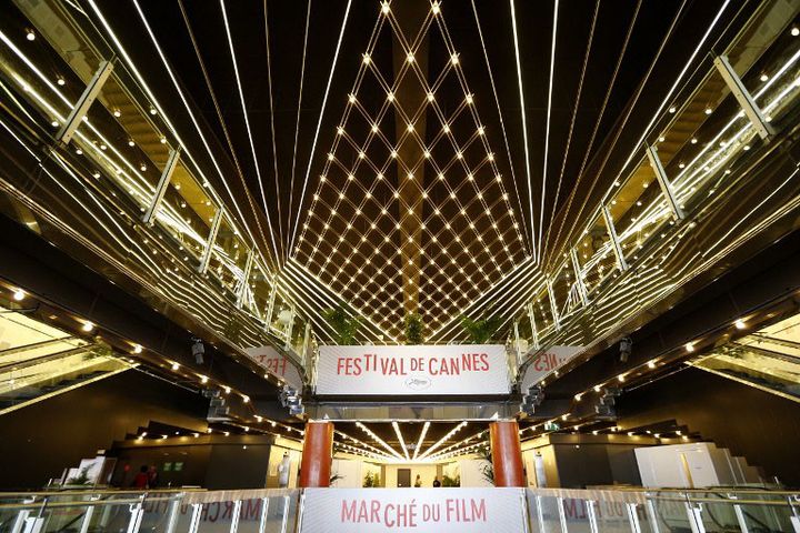 L'entrée du marché du film au Festival de Cannes
 (VALERY HACHE / AFP)