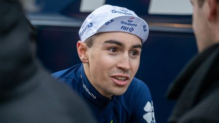 Le cycliste français Lenny Martinez lors du Grand Prix La Marseillaise 2023, le 29 janvier 2023, à Marseille. (FLORIAN FRISON / AFP)