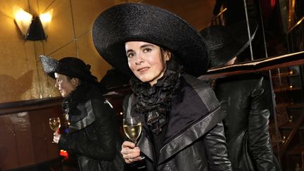 La romancière Amélie Nothomb à Paris le 16 avril 2019 (ERIC FOUGERE - CORBIS / CORBIS ENTERTAINMENT)