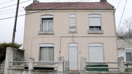 Comment faire partir des locataires avec qui des propriétaires sont en conflit ? Une technique apparaît de plus en plus et elle est illégale : faire enlever les fenêtres et les portes sous un faux prétexte. Exemple dans le Pas-de-Calais, avec une famille qui vit dans le froid depuis près d’une semaine.