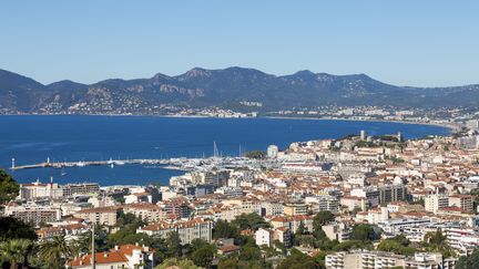 La baie de Cannes (Alpes-Maritimes), le 7 mai 2017. (CHAPUT FRANCK / HEMIS.FR / AFP)