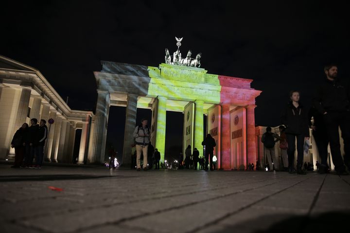 La porte de Brandebourg, le 22 mars 2016 à Berlin (Allemagne). (KAY NIETFELD / DPA / AFP)