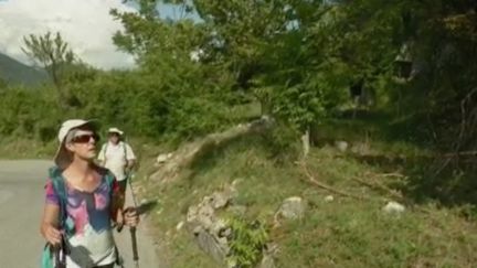 Vacances : des randonnées sur les chemins de Provence