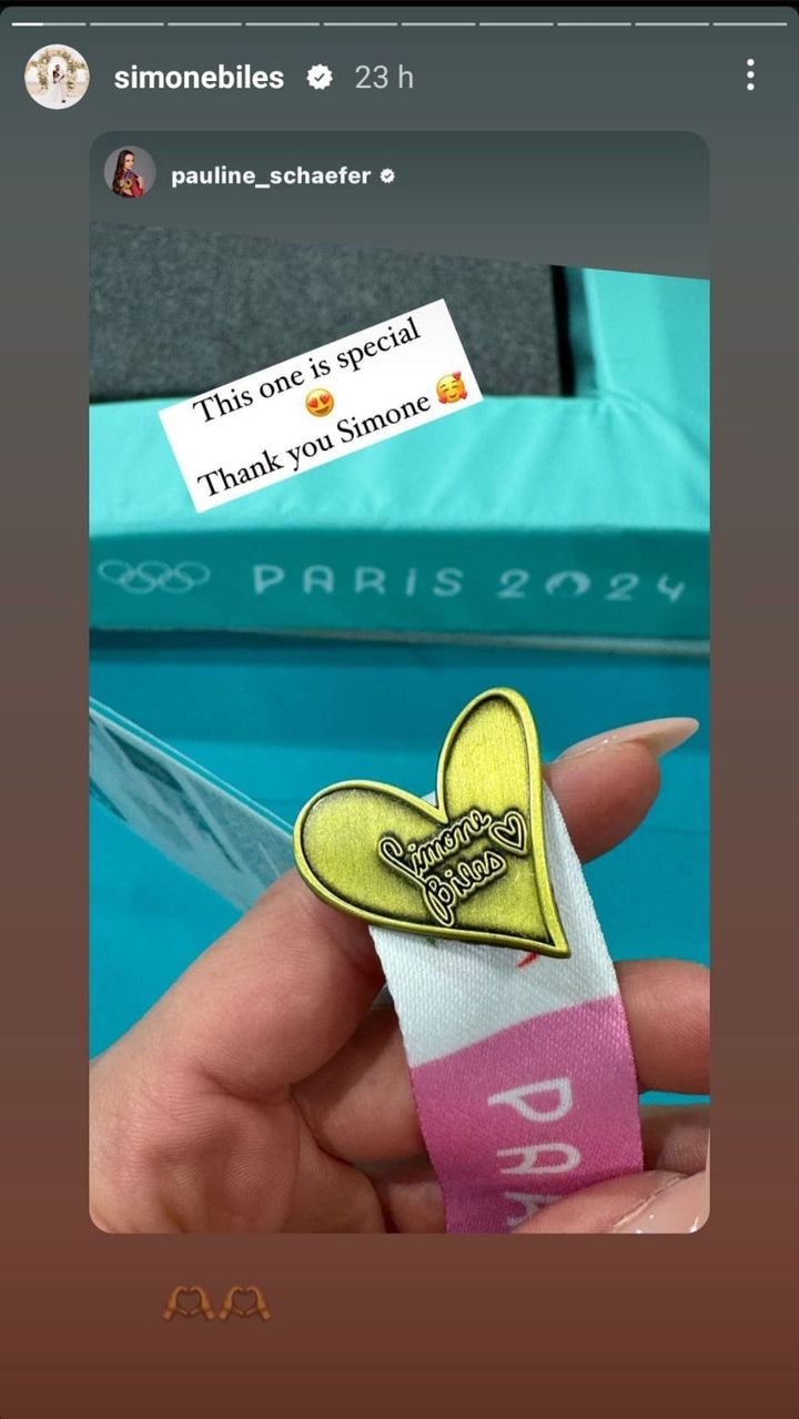 La gymnaste allemande Pauline Schäfer a remercié Simone Biles pour l'échange du pin's à son effigie. (INSTAGRAM SIMONE BILES)