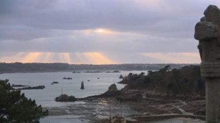 Un panorama de l'île-de-Bréhat (France 2)