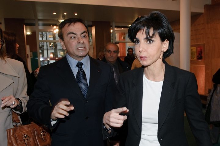 Carlos Ghosn, alors PDG de Renault-Nissan, avec la députée européenne et avocat Rachida Dati aux Etats généraux de l'emploi des jeunes en Europe, à Paris, le 7 décembre 2010. (MAXPPP)