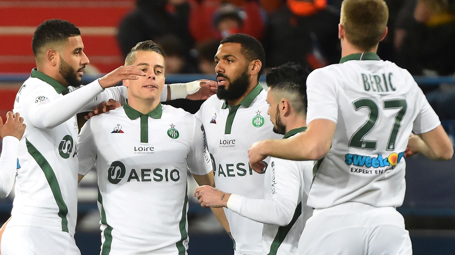 Ligue 1 Saint Etienne Se Relance Et écrase Caen Nouvelle Lanterne Rouge 7167