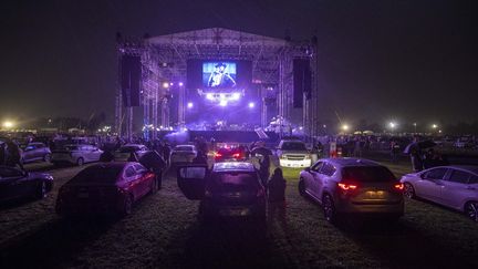 Un autre concert en drive-in, ici à Toluca au Mexique le 15 août 2020.&nbsp; (XIN YUEWEI / XINHUA)