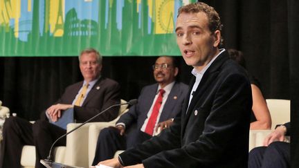 Alexandre Mars, philantrophe français, créateur de la fondation Epic, à New York aux Etats-Unis le 6 juin 2016 lors de la rencontre internationale des maires sur la fin du sida dans les villes. (RICHARD DREW/AP/SIPA / AP)