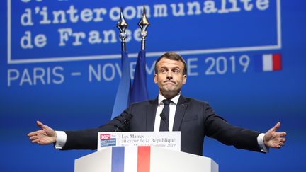 Emmanuel Macron lors de son discours au Congrès des maires, à Paris, le 19 novembre 2019. (LUDOVIC MARIN / AFP)