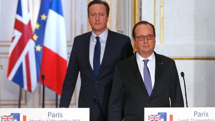 &nbsp; (David Cameron et François Hollande, à la conférence de presse commune ce lundi © REUTERS/Eric Gaillard)