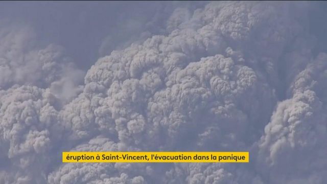 Saint-Vincent : évacuation de la population après l'éruption du volcan de la Soufrière