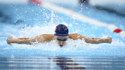 Alex Portal dans les bassins de la Défense aux Jeux paralympiques, le 29 août 2024. (HERVIO JEAN-MARIE / KMSP / AFP)