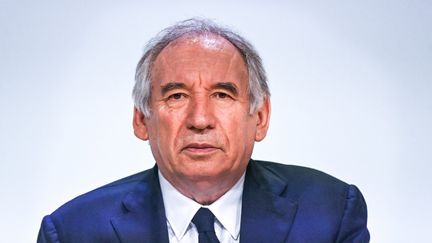 Le président du MoDem, François Bayrou, à Blois (Loir-et-Cher) le 24 mars 2024. (SEBASTIEN SALOM-GOMIS / AFP)