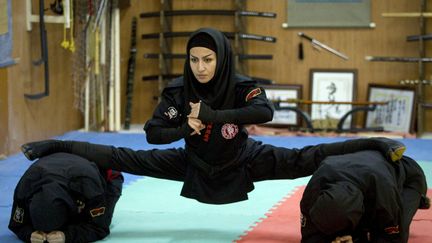 Entra&icirc;nement de ninjutsu &agrave; Teheran (Iran), le 13 f&eacute;vrier 2012. (CAREN FIROUZ / REUTERS)