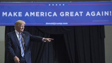 Le président des USA, Donald Trump à un rassemblement&nbsp;Make America Great Again, à Huntington (USA), le 3 aout 2017. (SAUL LOEB / AFP)