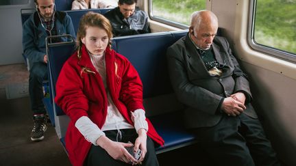 "Alice, dans un train"&nbsp;Nord Caucase,&nbsp;Russie, 2015 - Série photo de Turkina Faso présentée au festival Portrait(s) de Vichy&nbsp; (Turkina Faso)