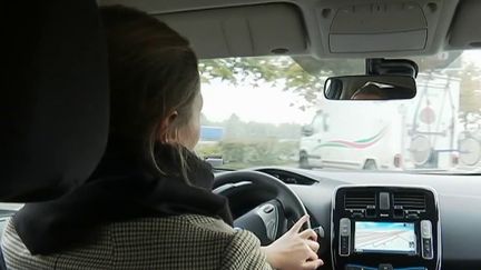 Automobile : les clichés sur les femmes au volant ont la vie dure (France 2)