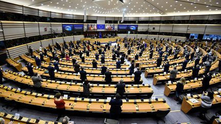 Une session plénière au Parlement européen à Bruxelles, le 27 janvier 2022. (JOHN THYS / AFP)