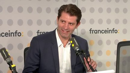 Pierre Rabadan, ajoint à la maire de Paris en charge du Sport, des Jeux olympiques et paralympiques et de la Seine, était mercredi 26 juillet l'invité de franceinfo. (FRANCEINFO / RADIOFRANCE)