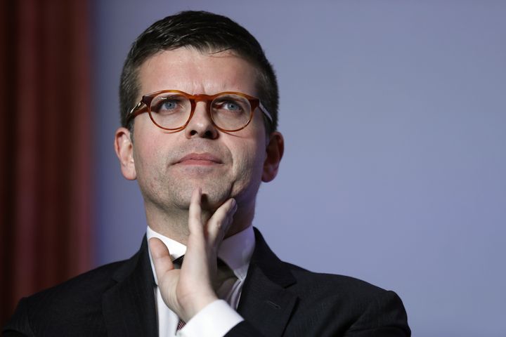 Le député du Val-de-Marne, Luc Carvounas, le 21 novembre 2016 à Alfortville (Val-de-Marne). (THOMAS SAMSON / AFP)