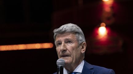 Philippe de Villiers lors d'un débat sur l'Europe, le 25 avril 2019, à Paris. (LIONEL BONAVENTURE / AFP)