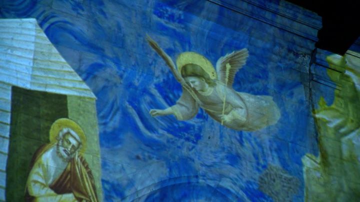 Fresques animées de Giotto sur les murs de l'église Saint-Godard (France 3 Normandie)