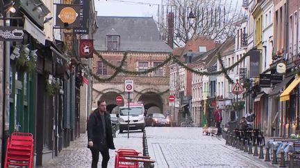 Faute de trains, les touristes se sont faits moins nombreux en décembre à Lille (Nord). En tout, les hôteliers ont enregistré une baisse de fréquentation de 20% depuis le début de la grève contre la réforme de retraites, le 5 décembre.&nbsp; (france 3)