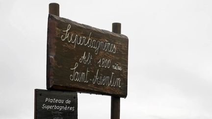 Après la découverte du parcours du Tour de France 2025, une étape se distingue particulièrement : celle du 19 juillet, qui marquera le retour, 36 ans après, du mythique col pyrénéen de Luchon-Superbagnères. Longue de 183 km, cette ascension emblématique promet de raviver des souvenirs marquants pour les passionnés de cyclisme.