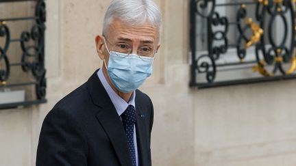 Le&nbsp;préfet de police de Paris, Didier Lallement, quitte l'Elysée après une rencontre avec le président de la République, le 15 octobre 2020.&nbsp; (LUDOVIC MARIN / AFP)