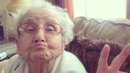 Photo post&eacute;e le 14 janvier 2014 sur le compte Instagram de Betty Simpson, une grand-m&egrave;re de l'Illinois atteinte d'un cancer.&nbsp; (GRANDMABETTY33 / INSTAGRAM)